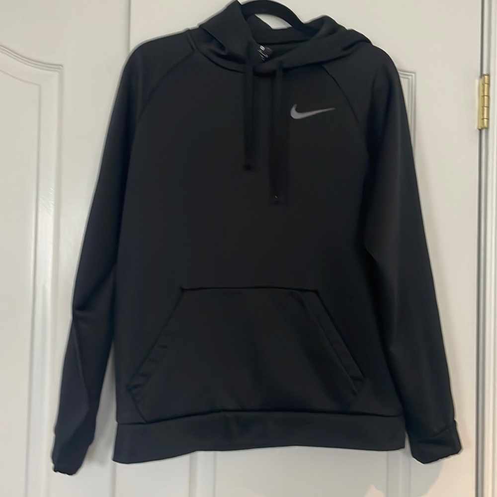 Black Nike Hoodie with front pocket